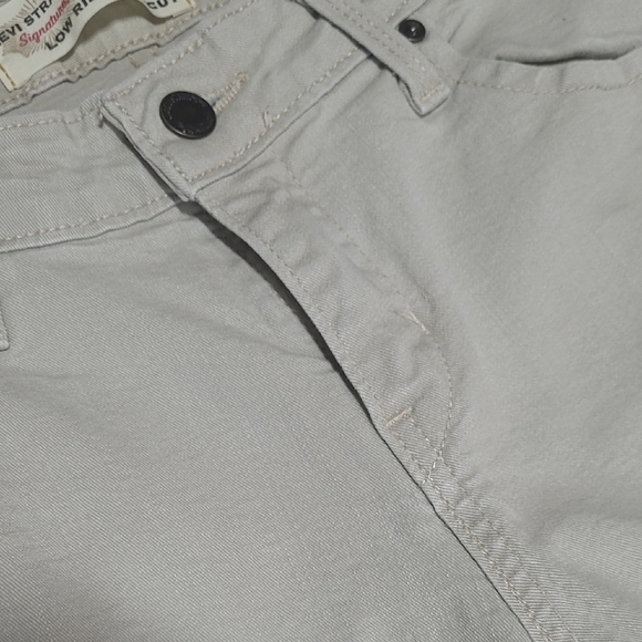 Levi Strauss Signature Low Rise Bootcut WFL423 Khaki Size Misses 8 Long - Picture 4 of 16